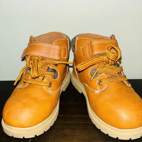 Kids Tan Boots - Picture 6 of 7